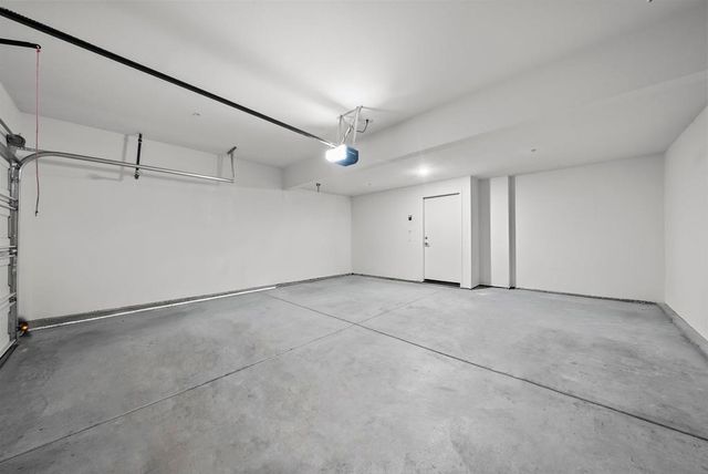 5223 Surfwalk Way 111, San Diego, CA 92154