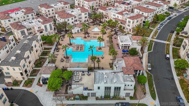 5223 Surfwalk Way 111, San Diego, CA 92154