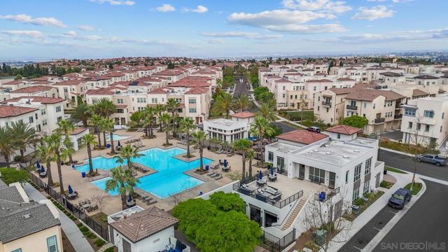 5223 Surfwalk Way 111, San Diego, CA 92154