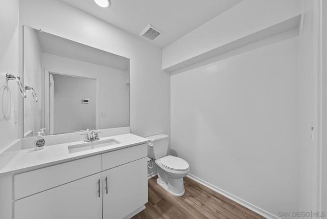 5223 Surfwalk Way 111, San Diego, CA 92154