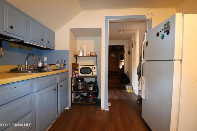 49 Washington Avenue, Schenectady, NY 12305
