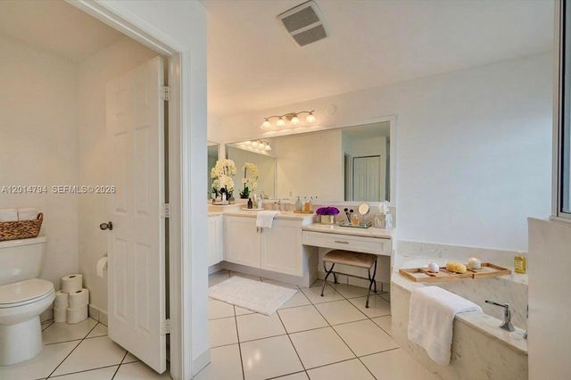 1580 SW 164th Ave, Pembroke Pines, FL 33027