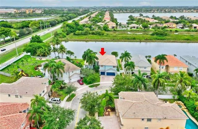 1580 SW 164th Ave, Pembroke Pines, FL 33027