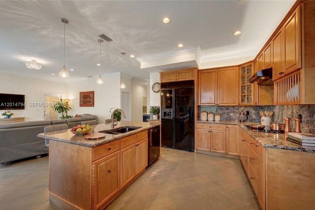 1580 SW 164th Ave, Pembroke Pines, FL 33027