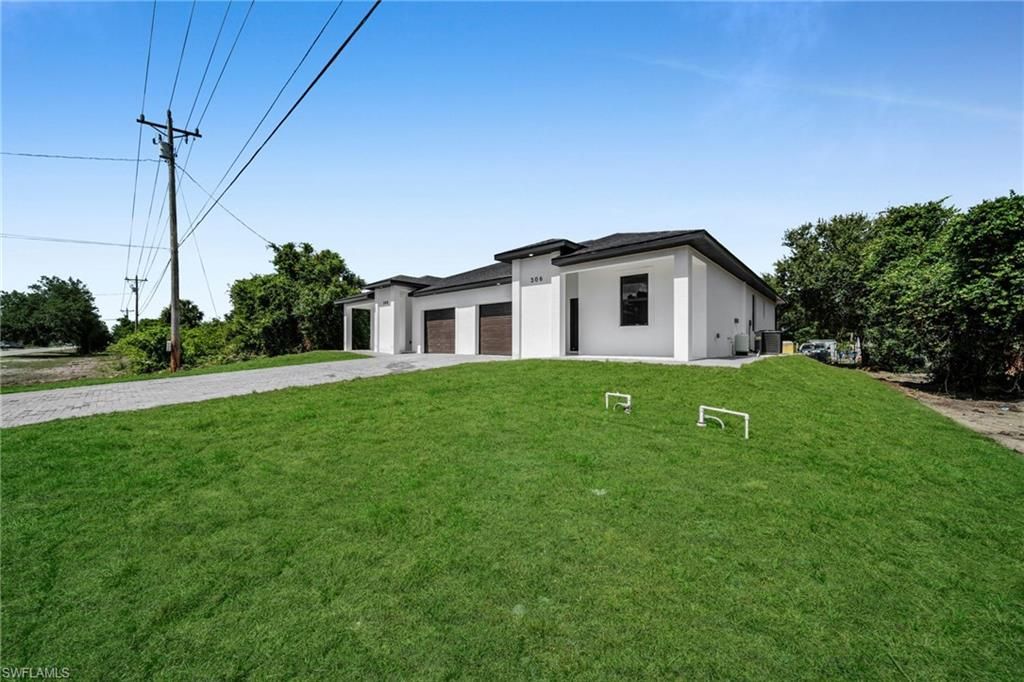 306 / 308 Bell BLVD S, LEHIGH ACRES, FL 33974 — photo 2