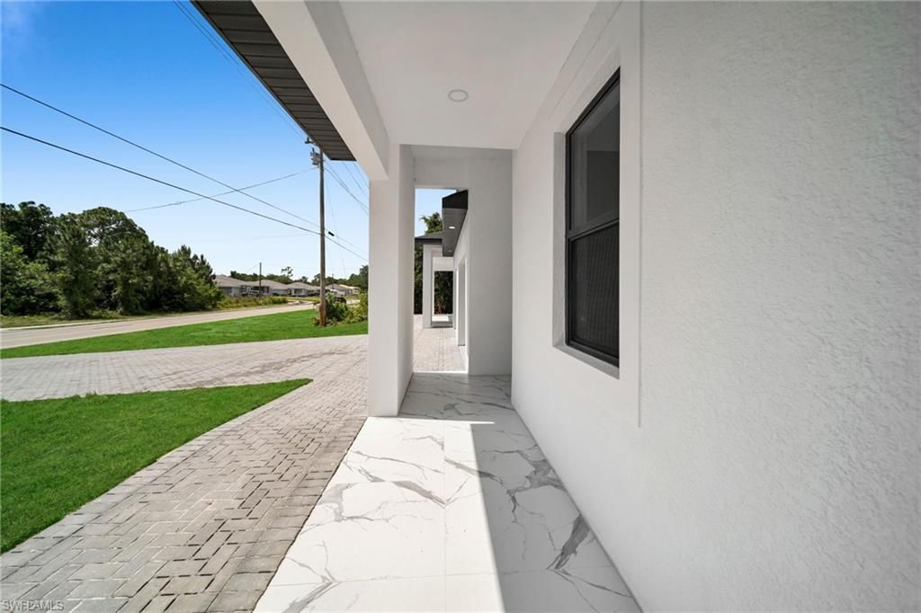 306 / 308 Bell BLVD S, LEHIGH ACRES, FL 33974 — photo 4