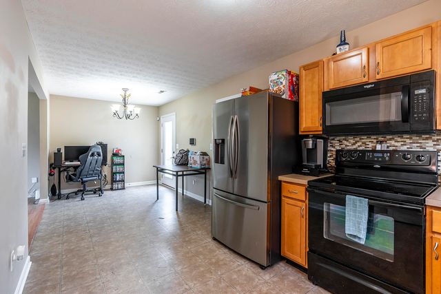 4045 Firestone Way, Shelbyville, KY 40065