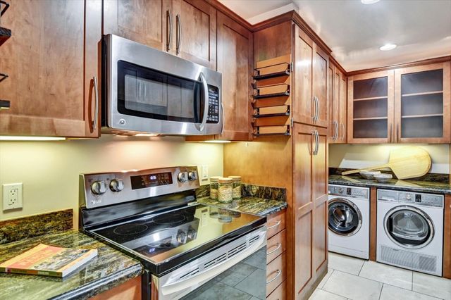 948 Peninsula Avenue, San Mateo, CA 94401