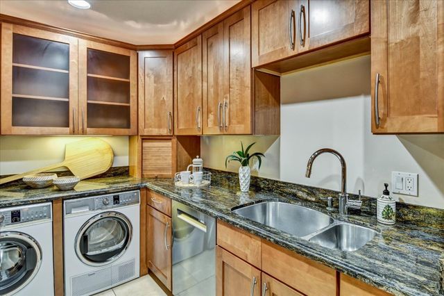 948 Peninsula Avenue, San Mateo, CA 94401