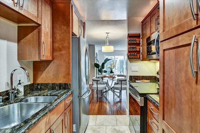 948 Peninsula Avenue, San Mateo, CA 94401