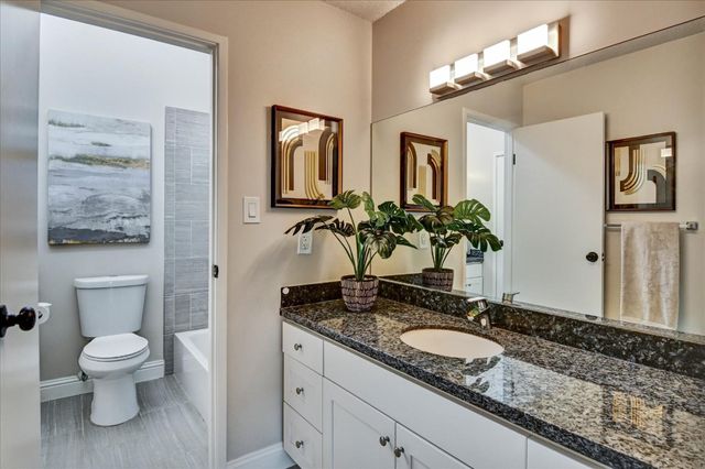 948 Peninsula Avenue, San Mateo, CA 94401