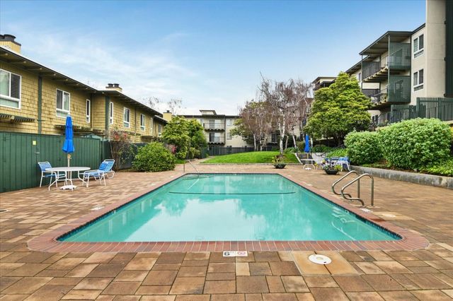 948 Peninsula Avenue, San Mateo, CA 94401