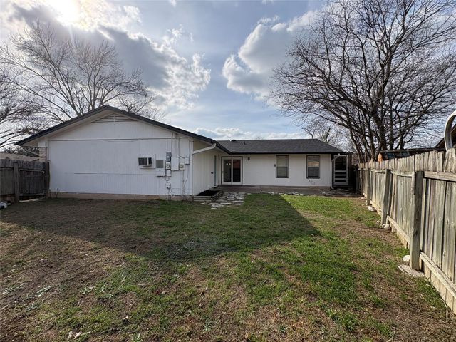 9001 W Pointer LN, Austin, TX 78758