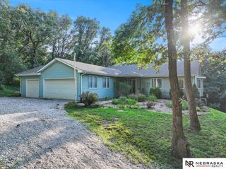 15315 Northridge Drive, Louisville, NE 68037