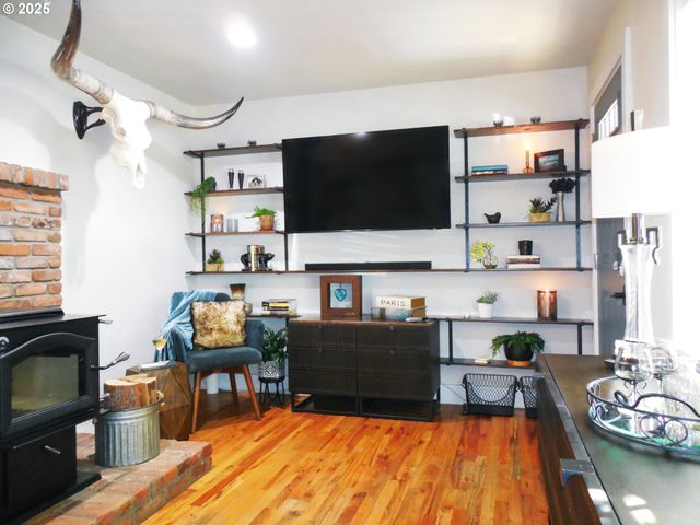 204 N RUSSELL St, Joseph, OR 97846