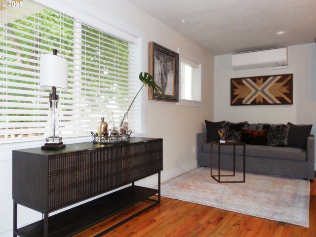 204 N RUSSELL St, Joseph, OR 97846