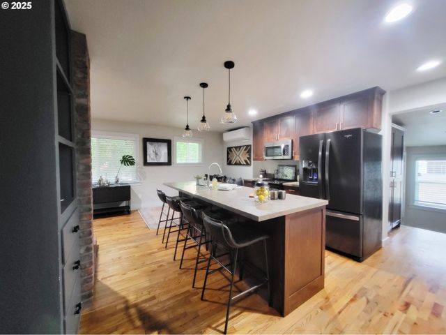 204 N RUSSELL St, Joseph, OR 97846