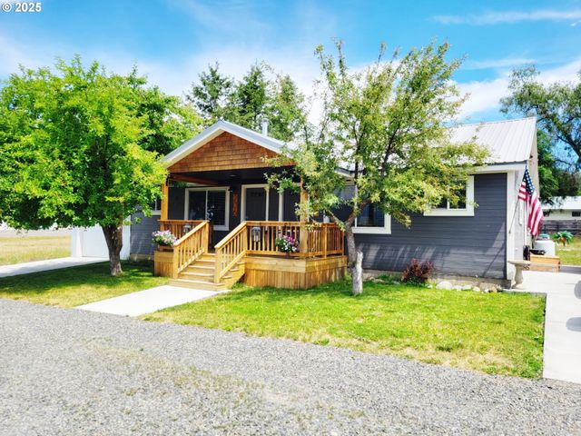 204 N RUSSELL St, Joseph, OR 97846