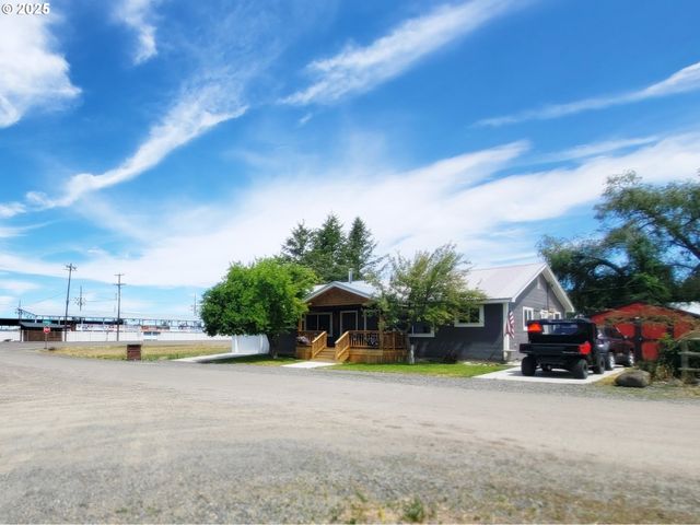 204 N RUSSELL St, Joseph, OR 97846