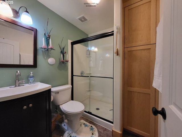 204 N RUSSELL St, Joseph, OR 97846