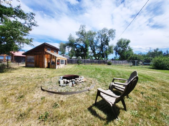 204 N RUSSELL St, Joseph, OR 97846