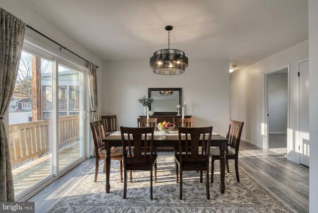 3330 E PHEASANT DR, Dover, PA 17315