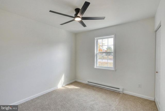 3330 E PHEASANT DR, Dover, PA 17315