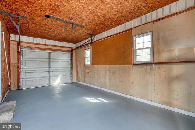 3330 E PHEASANT DR, Dover, PA 17315