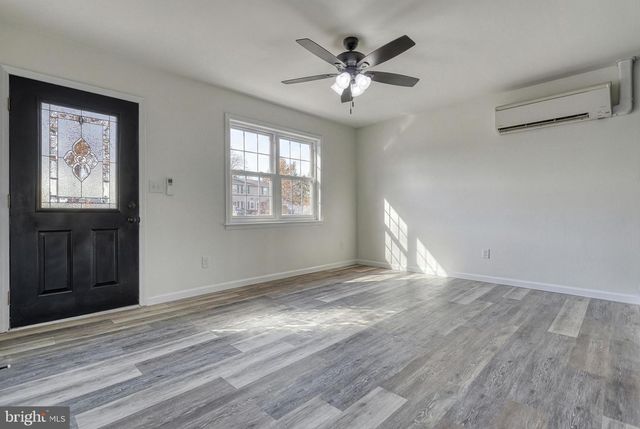 3330 E PHEASANT DR, Dover, PA 17315