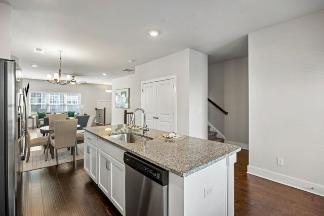 3765 Oxford Circle, Doraville, GA 30340