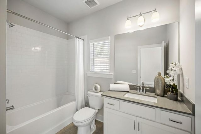 3765 Oxford Circle, Doraville, GA 30340