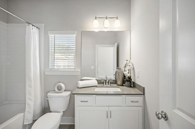 3765 Oxford Circle, Doraville, GA 30340