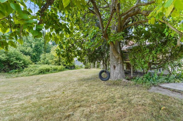 7 Hoodkroft Drive, Derry, NH 03038