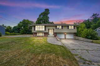 7 Hoodkroft Drive, Derry, NH 03038