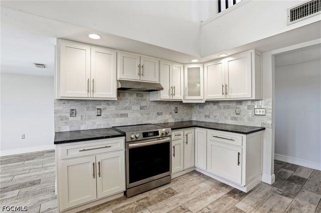 330 Prather DR, Fort Myers, FL 33919