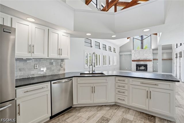 330 Prather DR, Fort Myers, FL 33919
