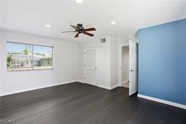 330 Prather DR, Fort Myers, FL 33919
