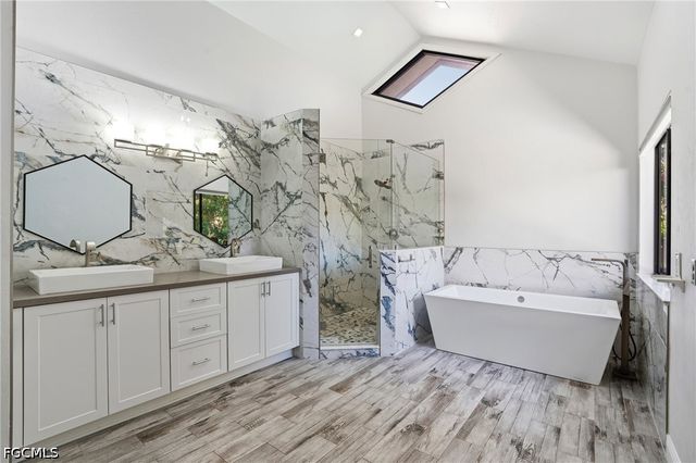 330 Prather DR, Fort Myers, FL 33919