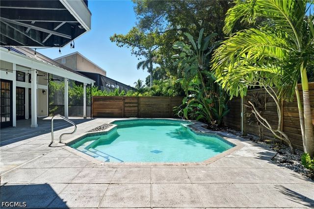 330 Prather DR, Fort Myers, FL 33919