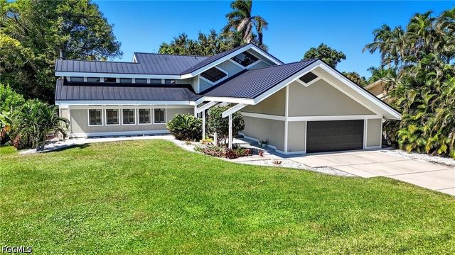 330 Prather DR, Fort Myers, FL 33919