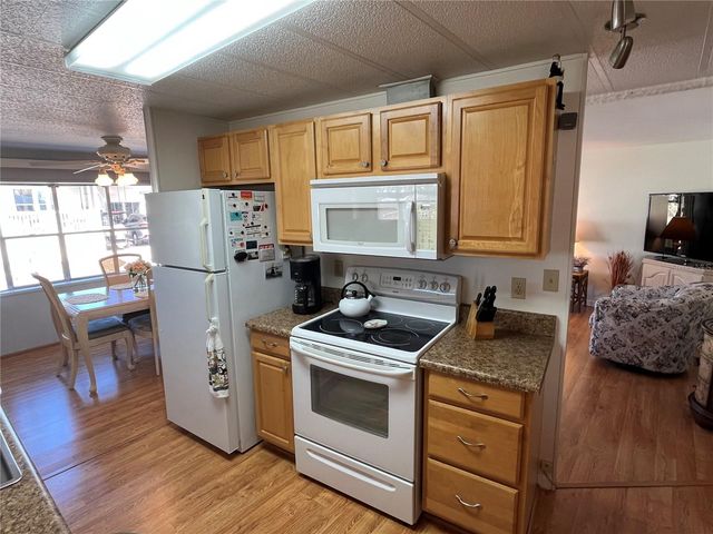 418 VASTO DRIVE, Venice, FL 34285