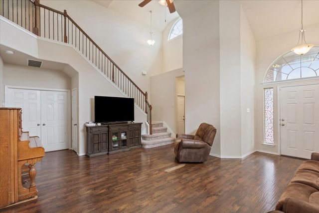 5300 Crossville Drive, Waco, TX 76708