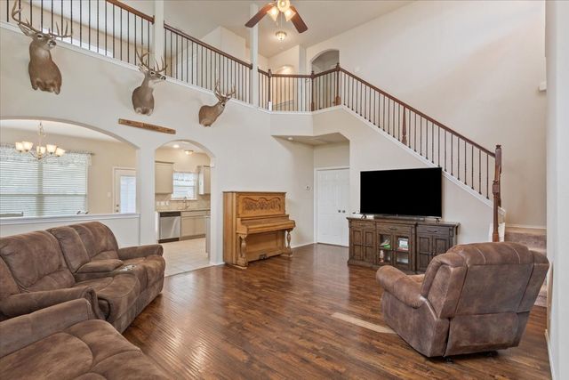 5300 Crossville Drive, Waco, TX 76708