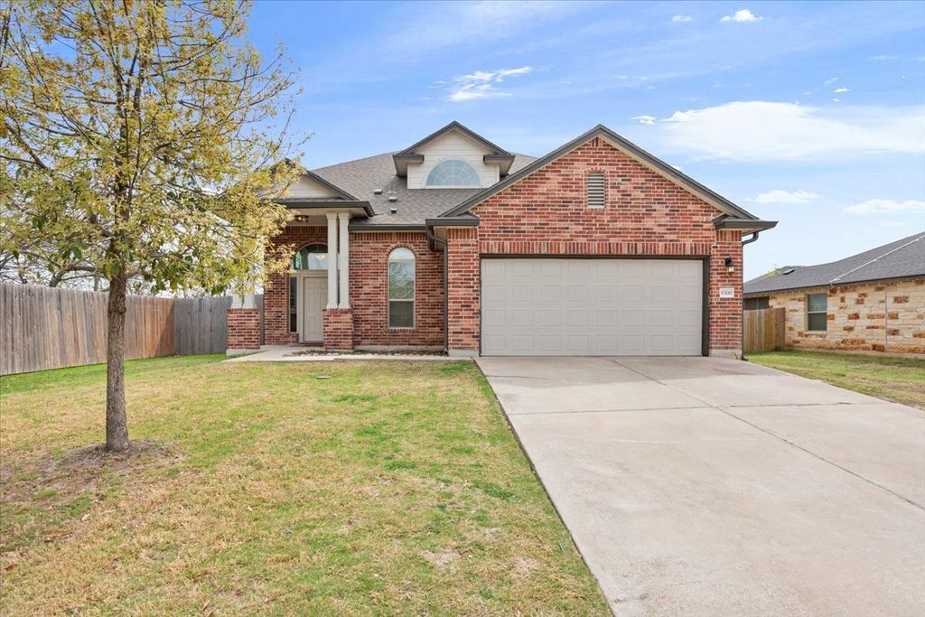 5300 Crossville Drive, Waco, TX 76708