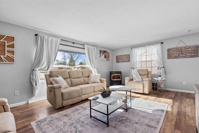 1018 W PARKWAY BOULEVARD, Appleton, WI 54914