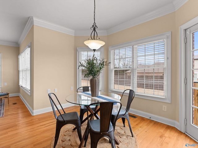 6 SW Cassine Court SW, Huntsville, AL 35824