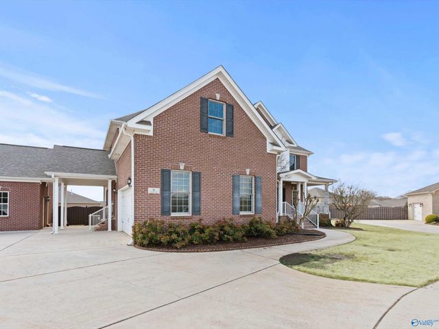 6 SW Cassine Court SW, Huntsville, AL 35824