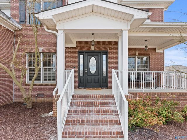 6 SW Cassine Court SW, Huntsville, AL 35824