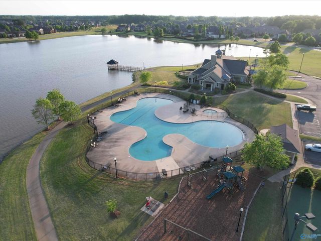 6 SW Cassine Court SW, Huntsville, AL 35824