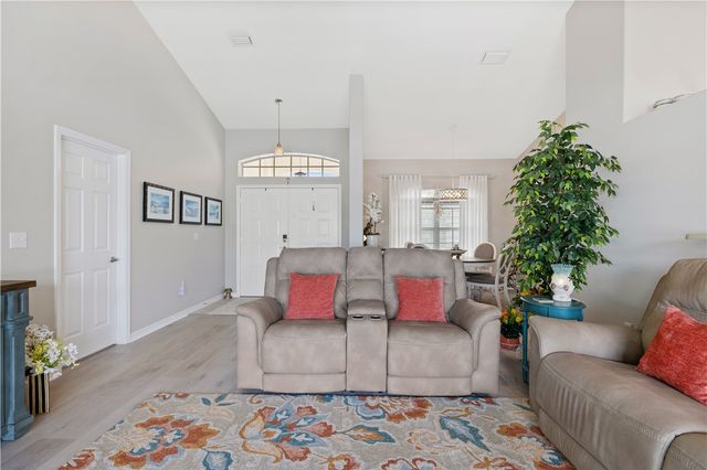 770 23rd Avenue, Vero Beach, FL 32962